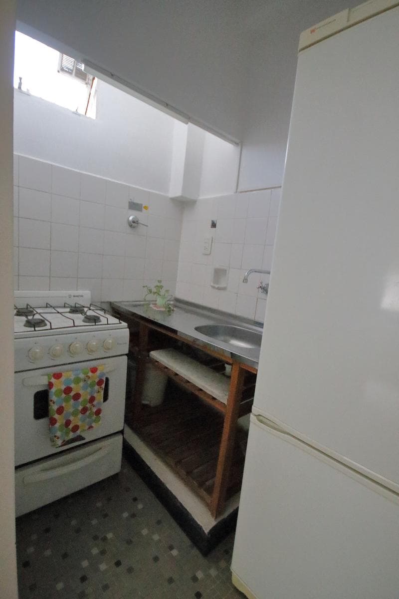 3854 Córdoba Ave.: IMPECCABLE 2-bedroom apartment and VERY bright