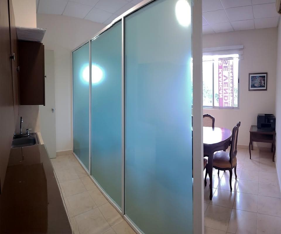 37 m² Office for Sale in Plaza Bugambilias — Ideal for Medical Offices in Playa del Carmen