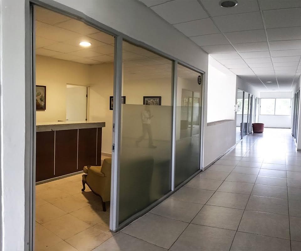 37 m² Office for Sale in Plaza Bugambilias — Ideal for Medical Offices in Playa del Carmen