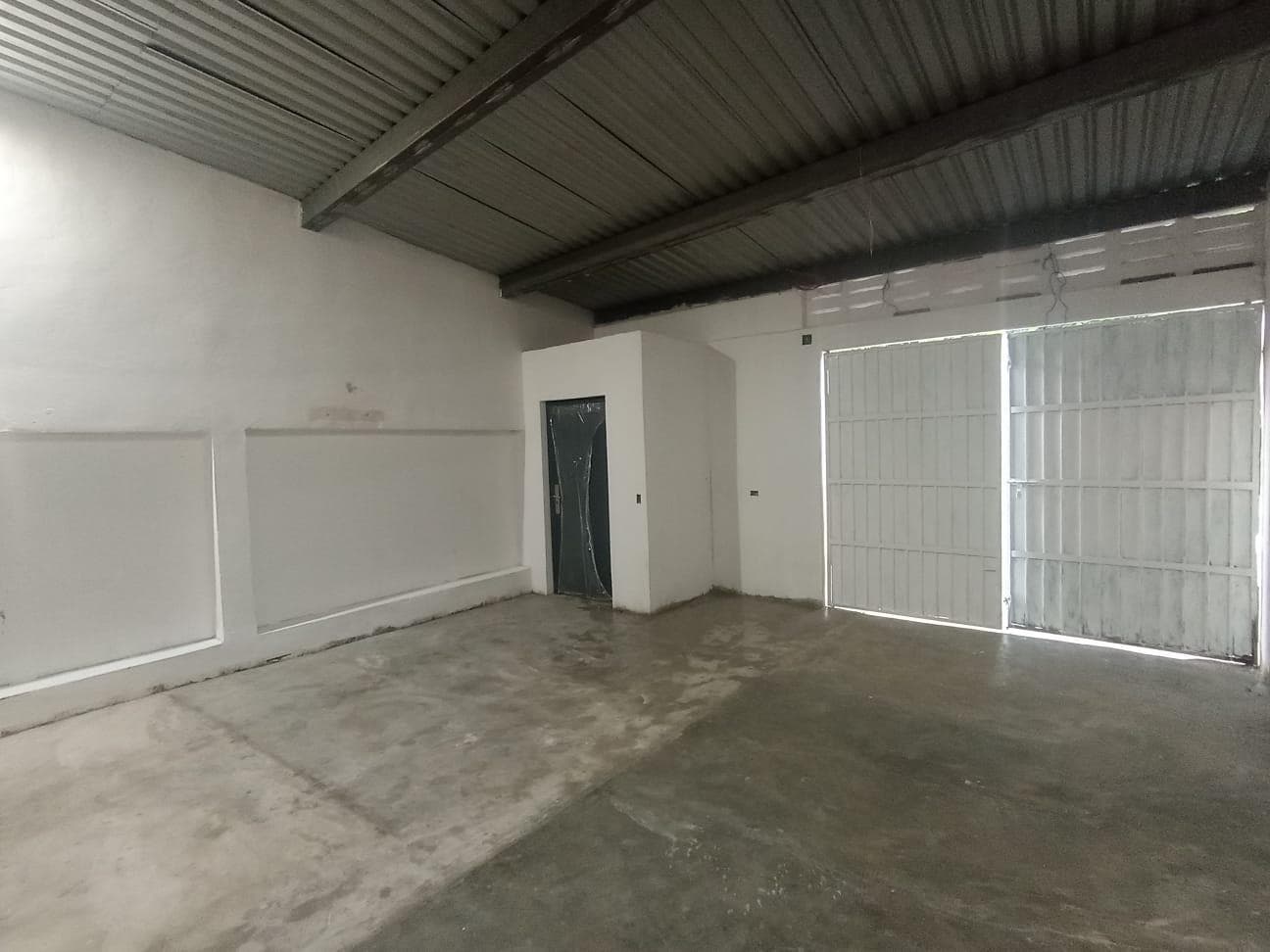 Commercial Warehouse for Rent in Villas Tulum | Ideal for Storage