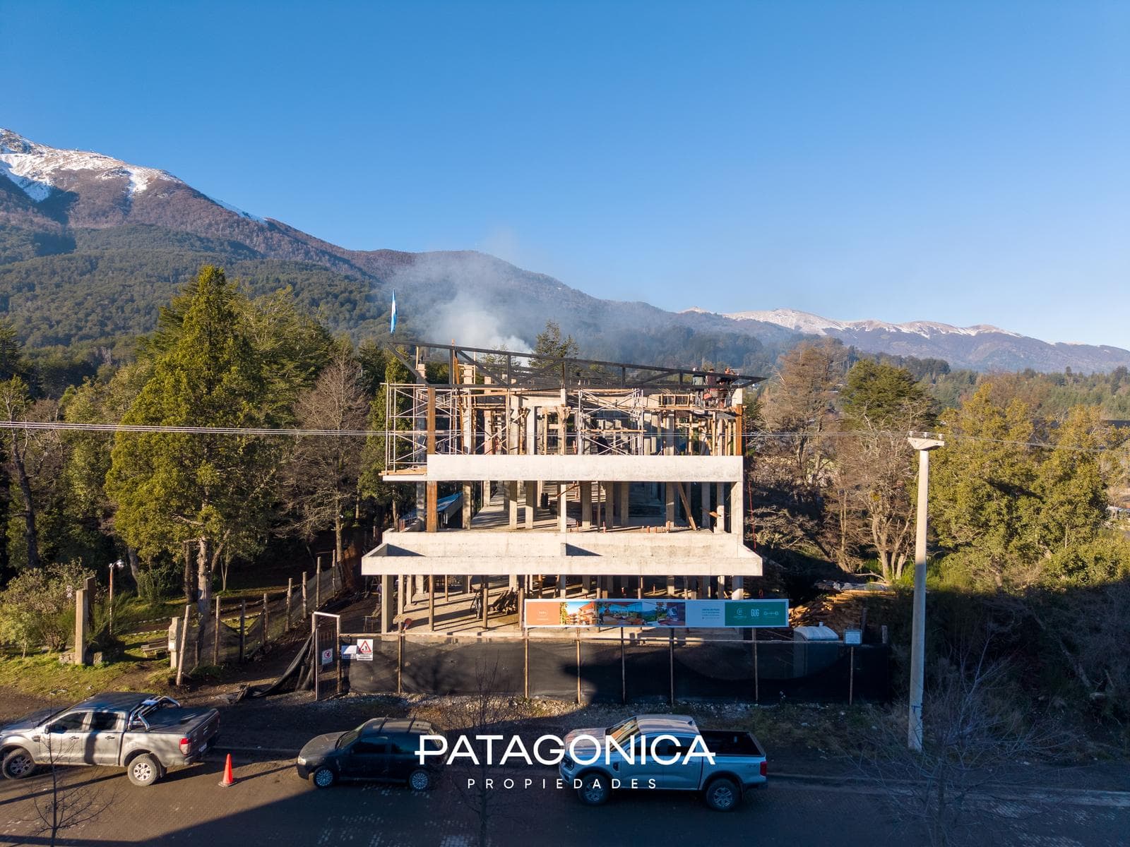 45 m² ground-floor apartment with mountain views. 50% down payment, 18 monthly payments