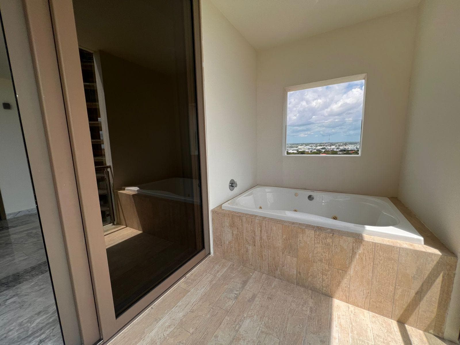 Apartment for Sale, 4 Bedrooms, Bonampak Avenue, Be Towers, Puerto Cancún.