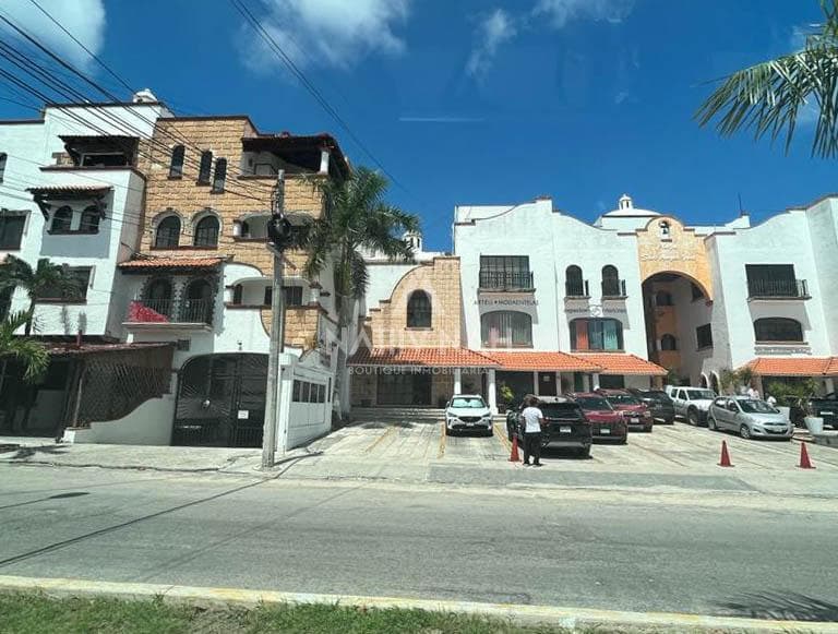 Office Space for Rent and Sale at Plaza San Angel Inn, Cancún