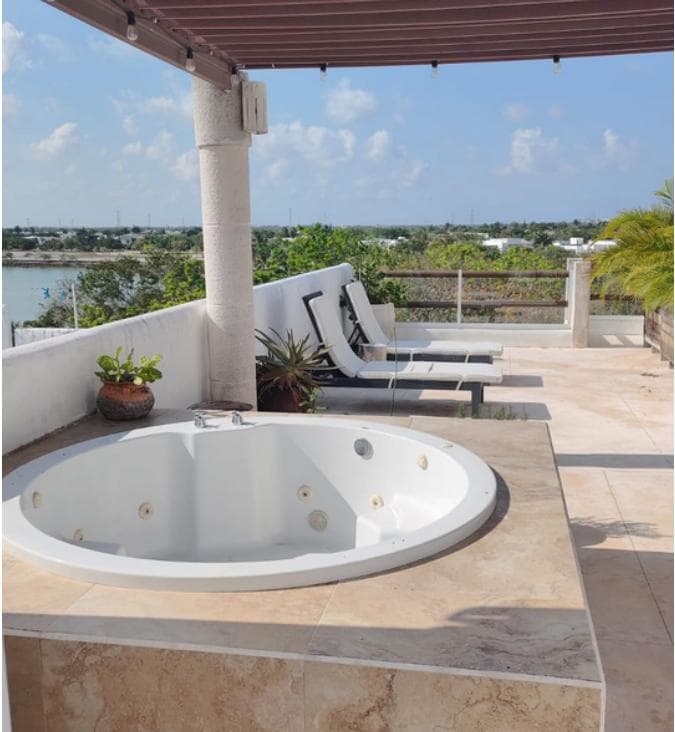 PH Condo for Sale XIKNAL Lagos del Sol
