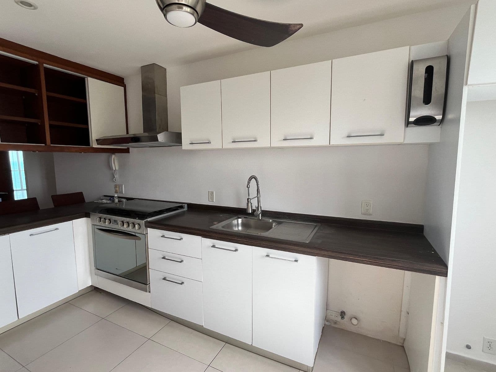 Beachfront PH Apartment in Amara, Cancún