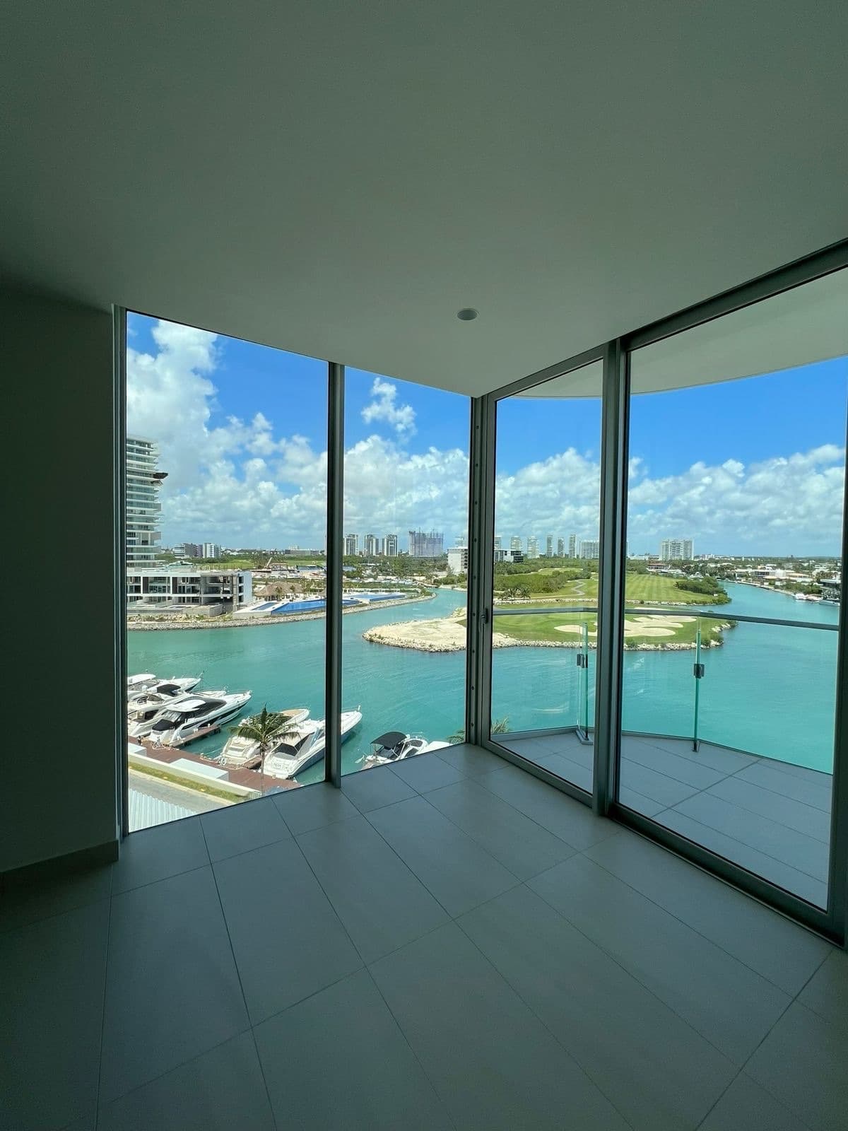 Apartment for Sale/Rent, 3 Bedrooms, OCEAN VIEW, SLS Marina, Puerto Cancún.