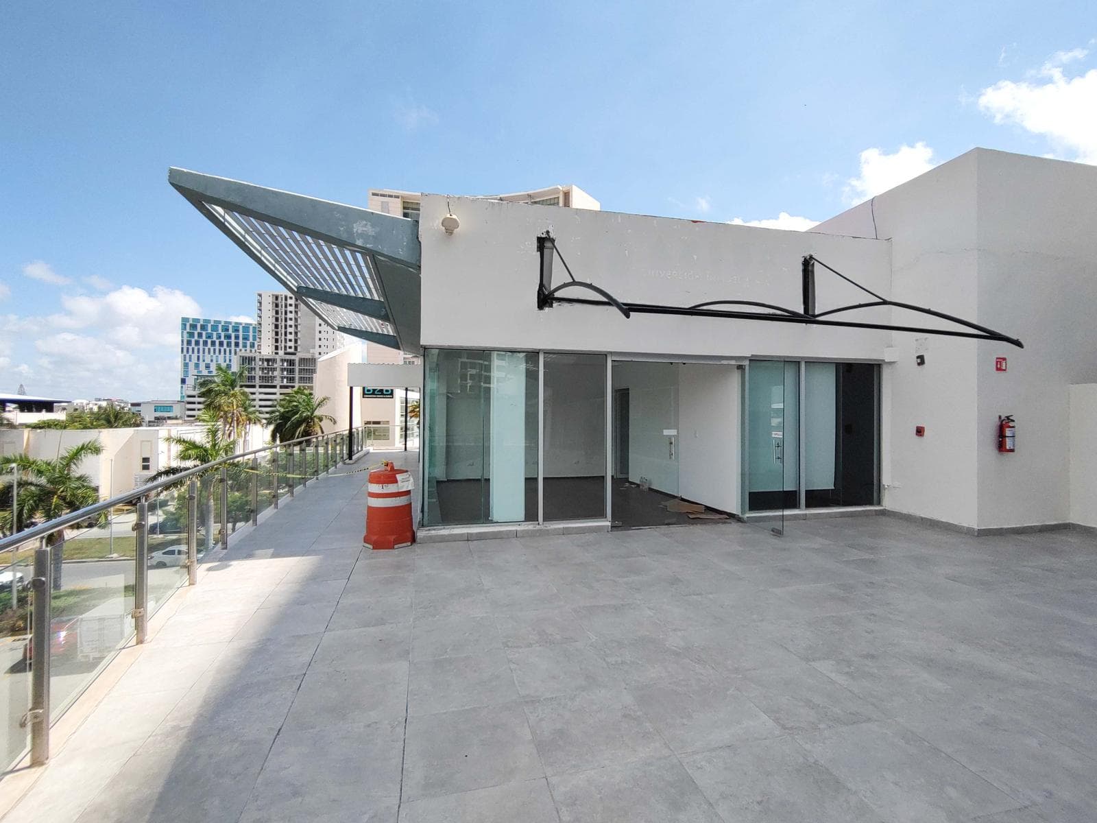 Commercial Space / Office for Rent at Plaza Solare, Bonampak Ave., Cancún