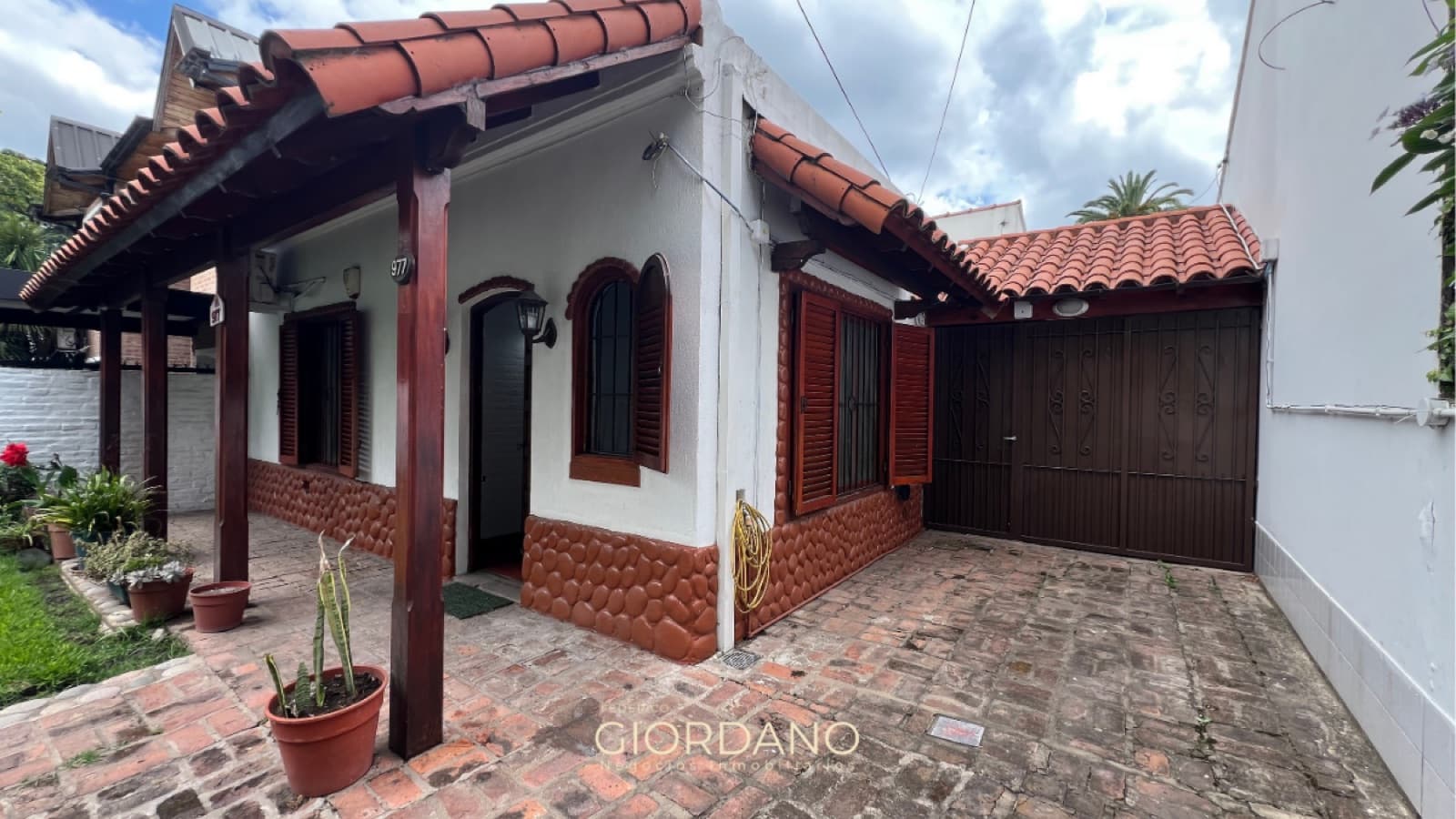 3-Bedroom House for Sale in Ranelagh