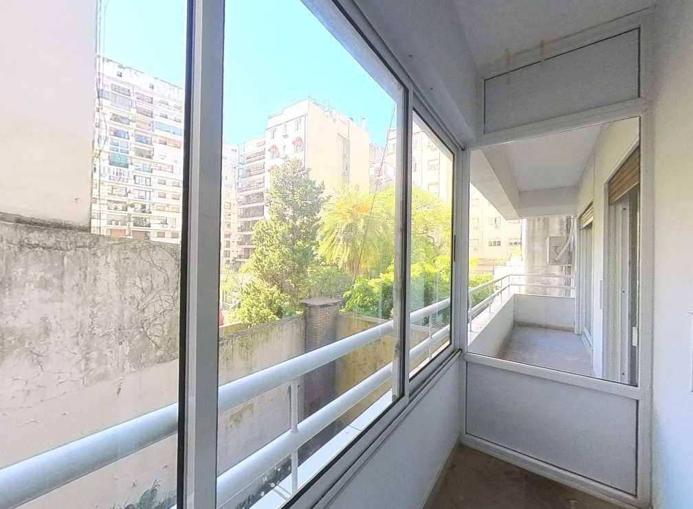 4-Room Apartment for Sale in Recoleta with a Long Balcony