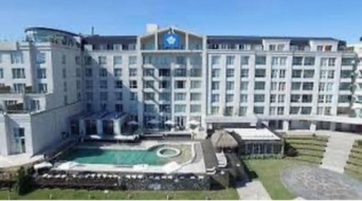 Short-Term Studio Apartment Rentals - Bahia Grande Condos - Wyndham Nordelta