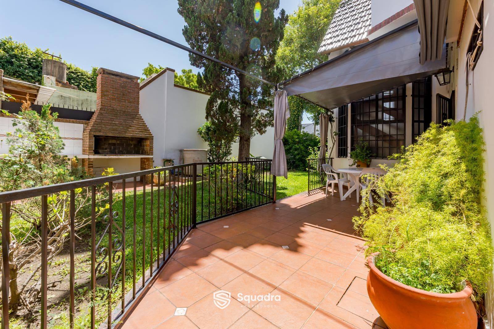 FOR SALE - 3-bedroom house with a yard and a barbecue area - La Florida neighborhood, Rosario.