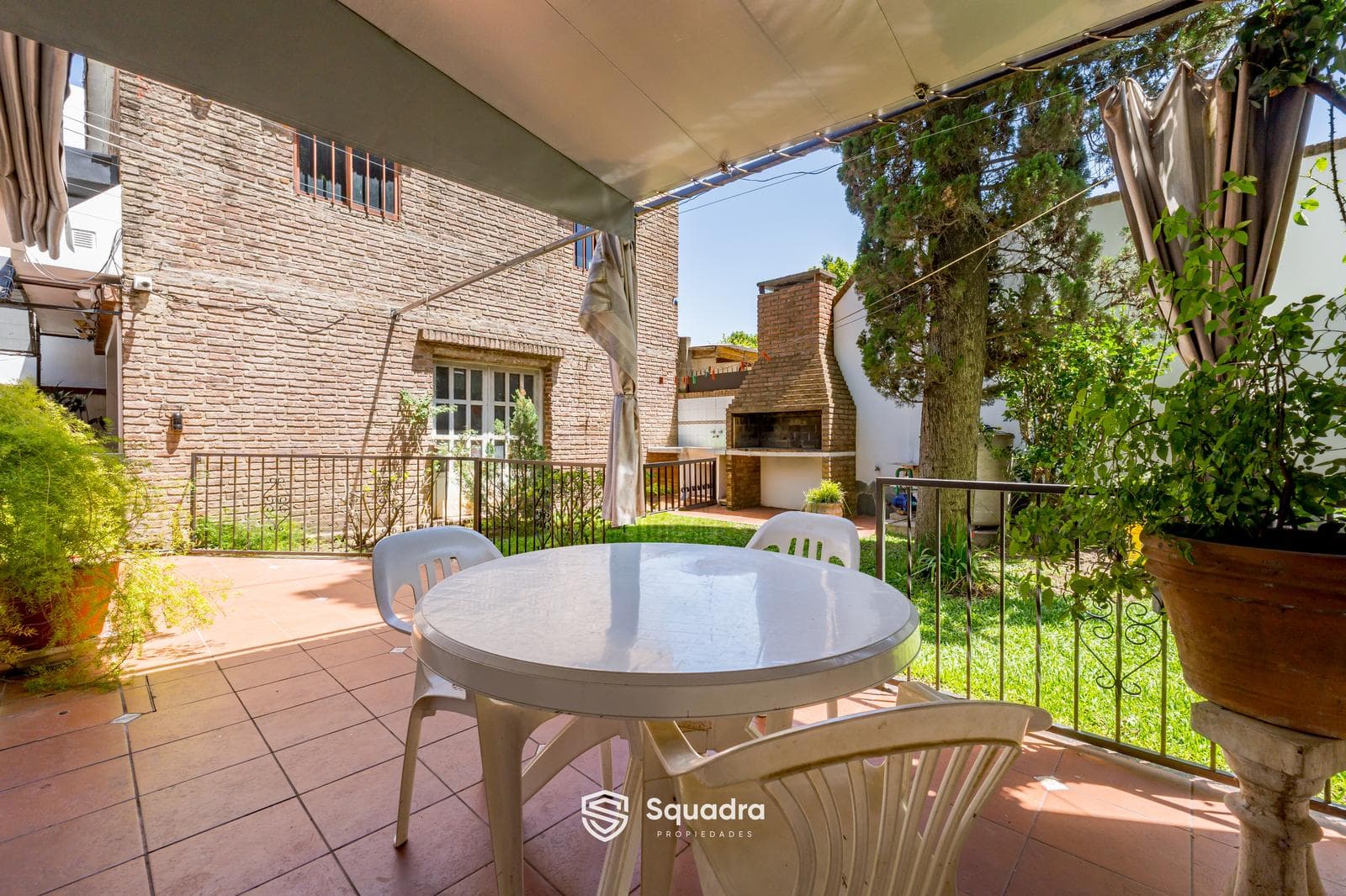 FOR SALE - 3-bedroom house with a yard and a barbecue area - La Florida neighborhood, Rosario.