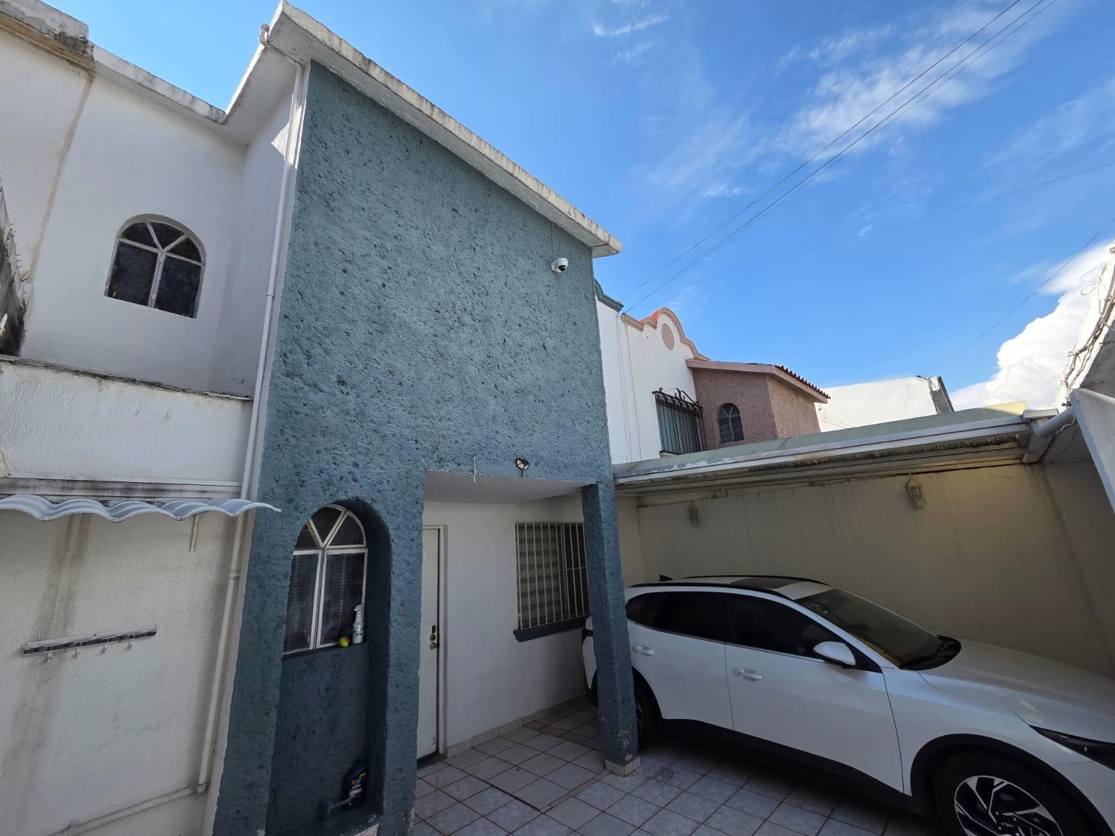 House in Plazas del Sol, Section 2