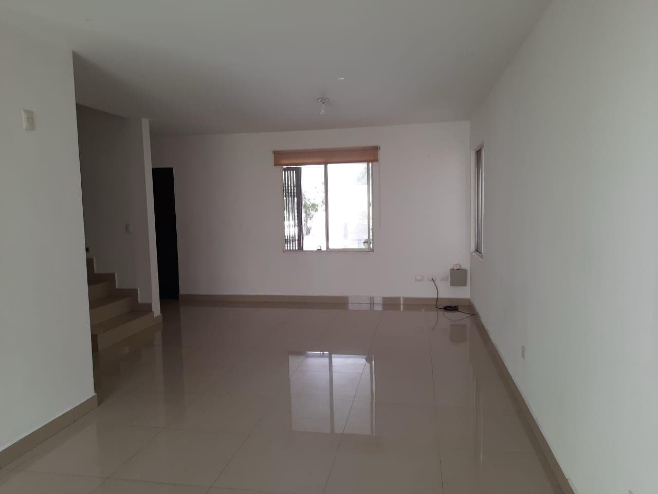 HOUSE FOR RENT IN THE ANAHUAC MADEIRA ESCOBEDO NEIGHBORHOOD