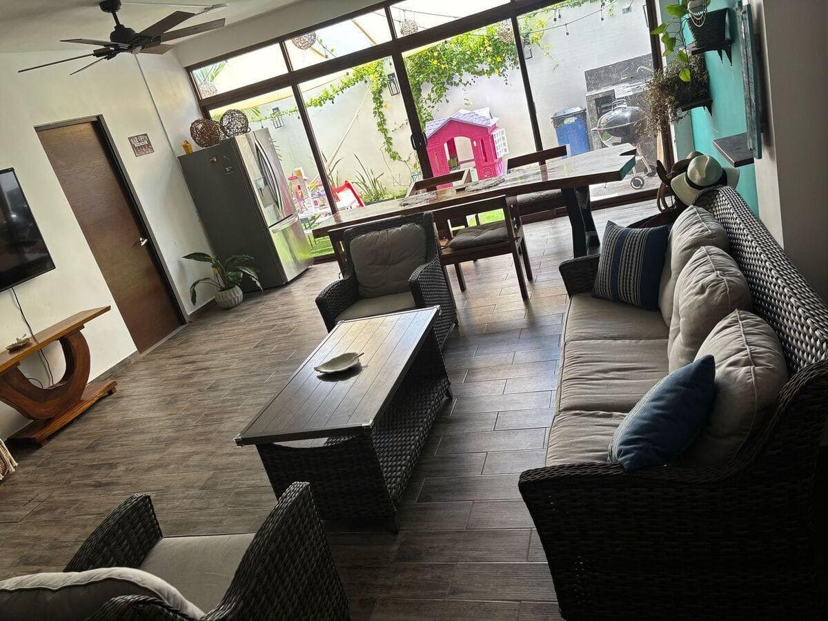 HOUSE FOR SALE IN ZIVALAM