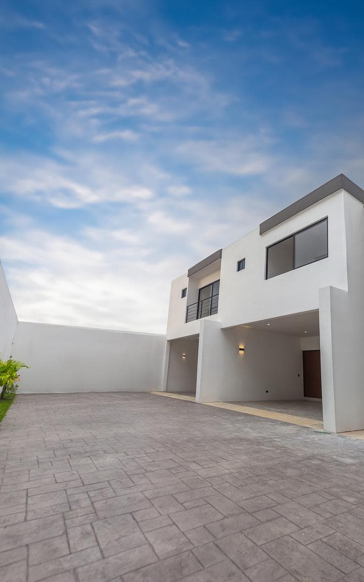TOWNHOUSE FOR SALE IN CHOLUL