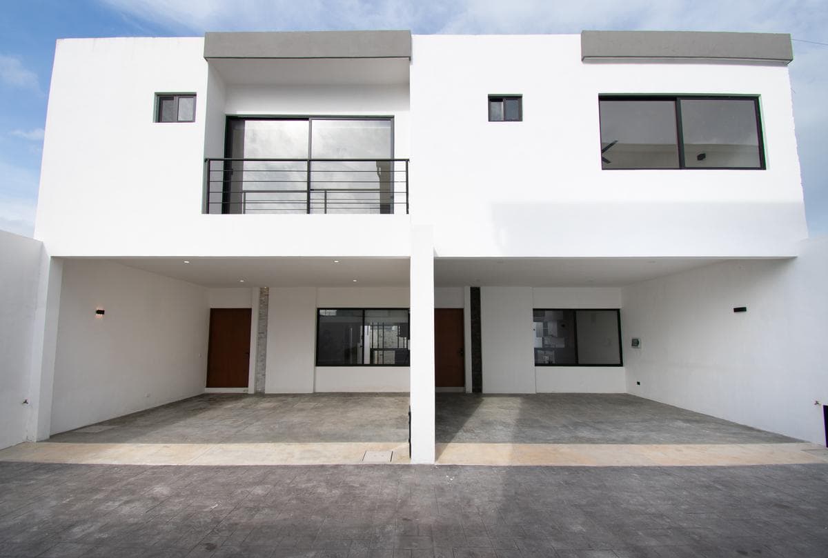 TOWNHOUSE FOR SALE IN CHOLUL