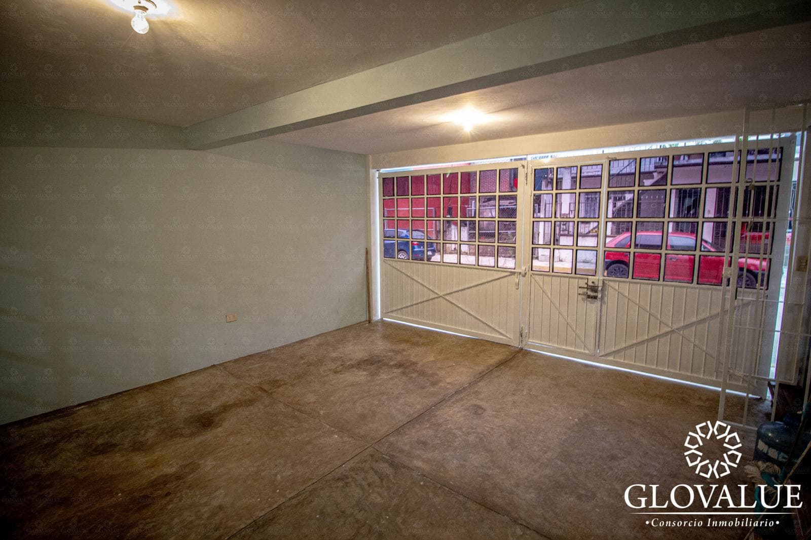 PROPERTY WITH TWO APARTMENTS FOR SALE VERY CLOSE TO THE XALAPA TECHNOLOGY UNIVERSITY