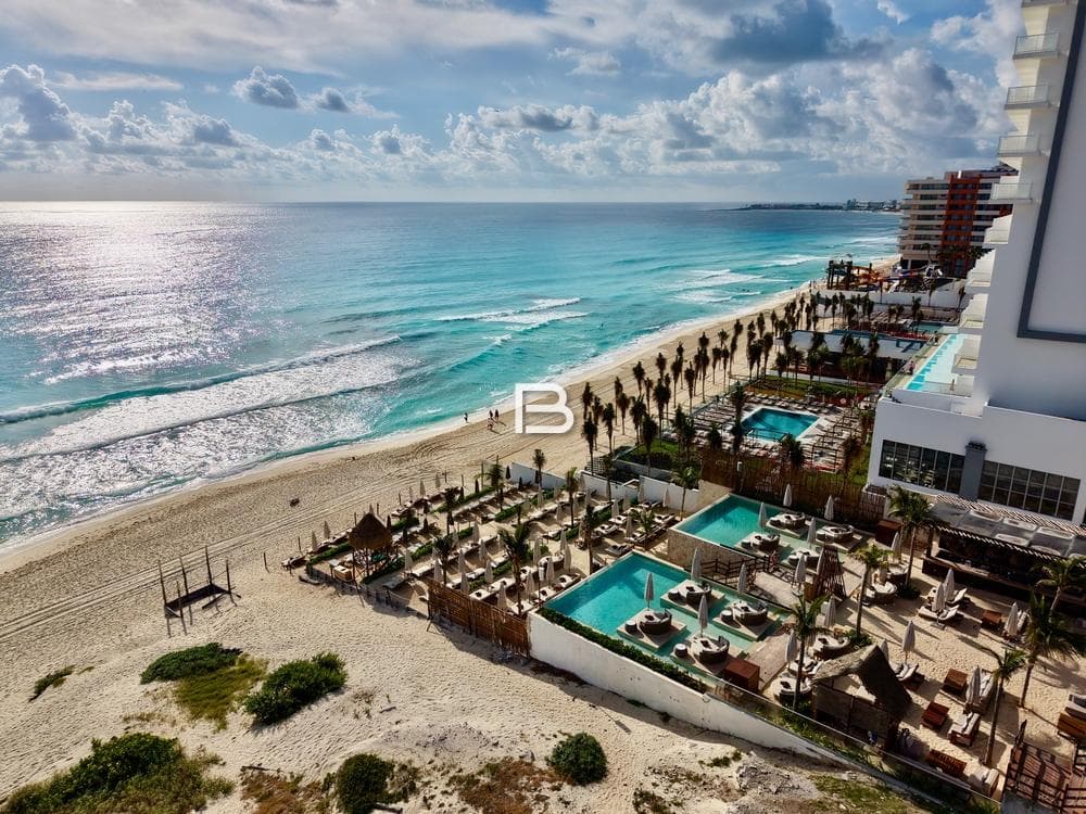 The Residences: Apartment for Sale in Cancun