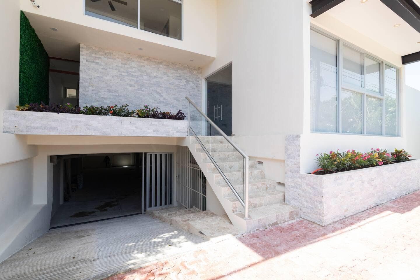 Studio for Sale at Kuyaan 44 Suites | Near Fifth Avenue | Playa del Carmen