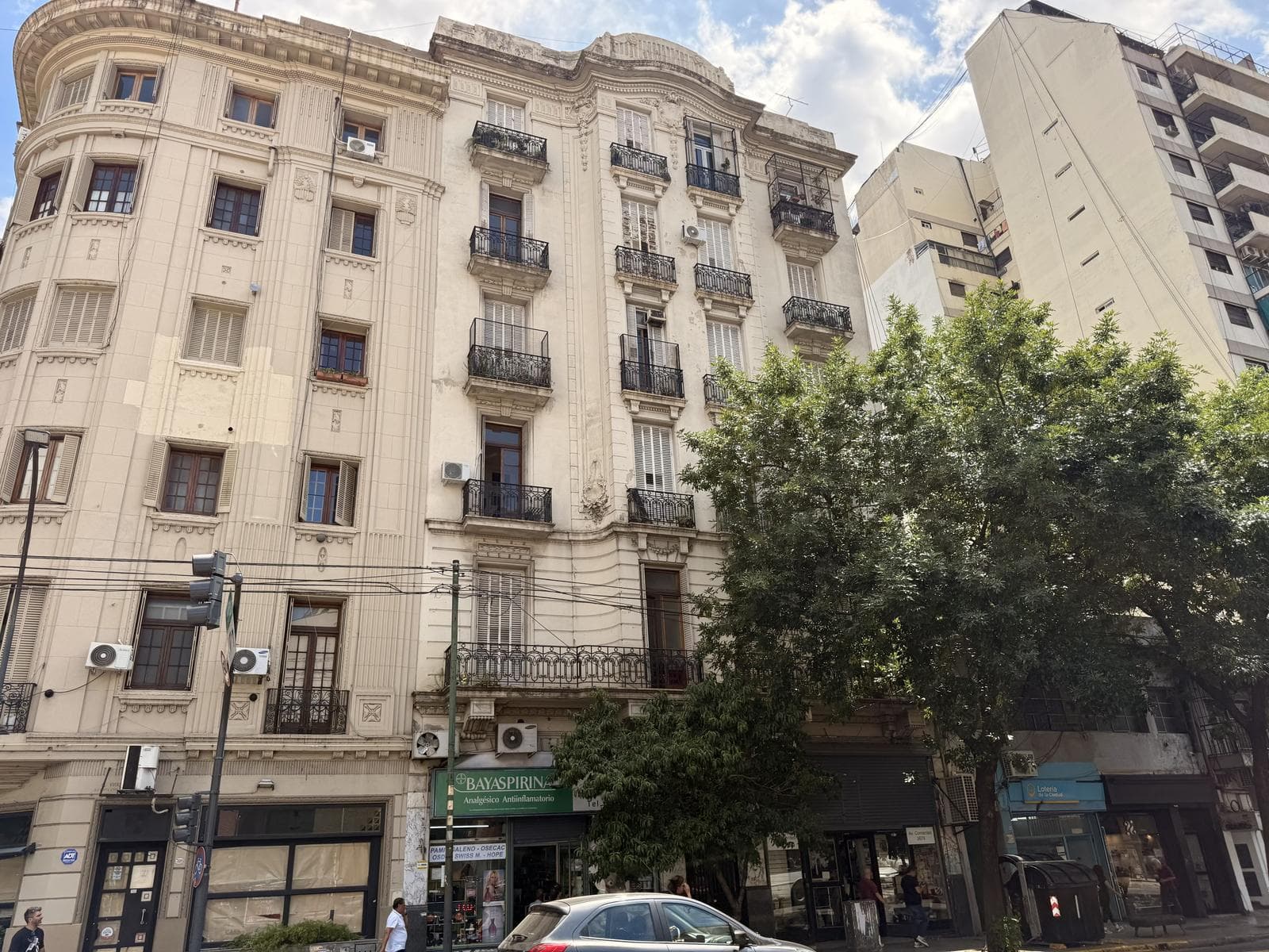 Great Deal! 3 1/2-room apartment in Almagro