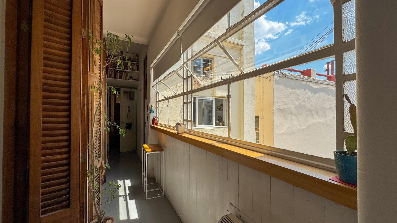 Great Deal! 3 1/2-room apartment in Almagro