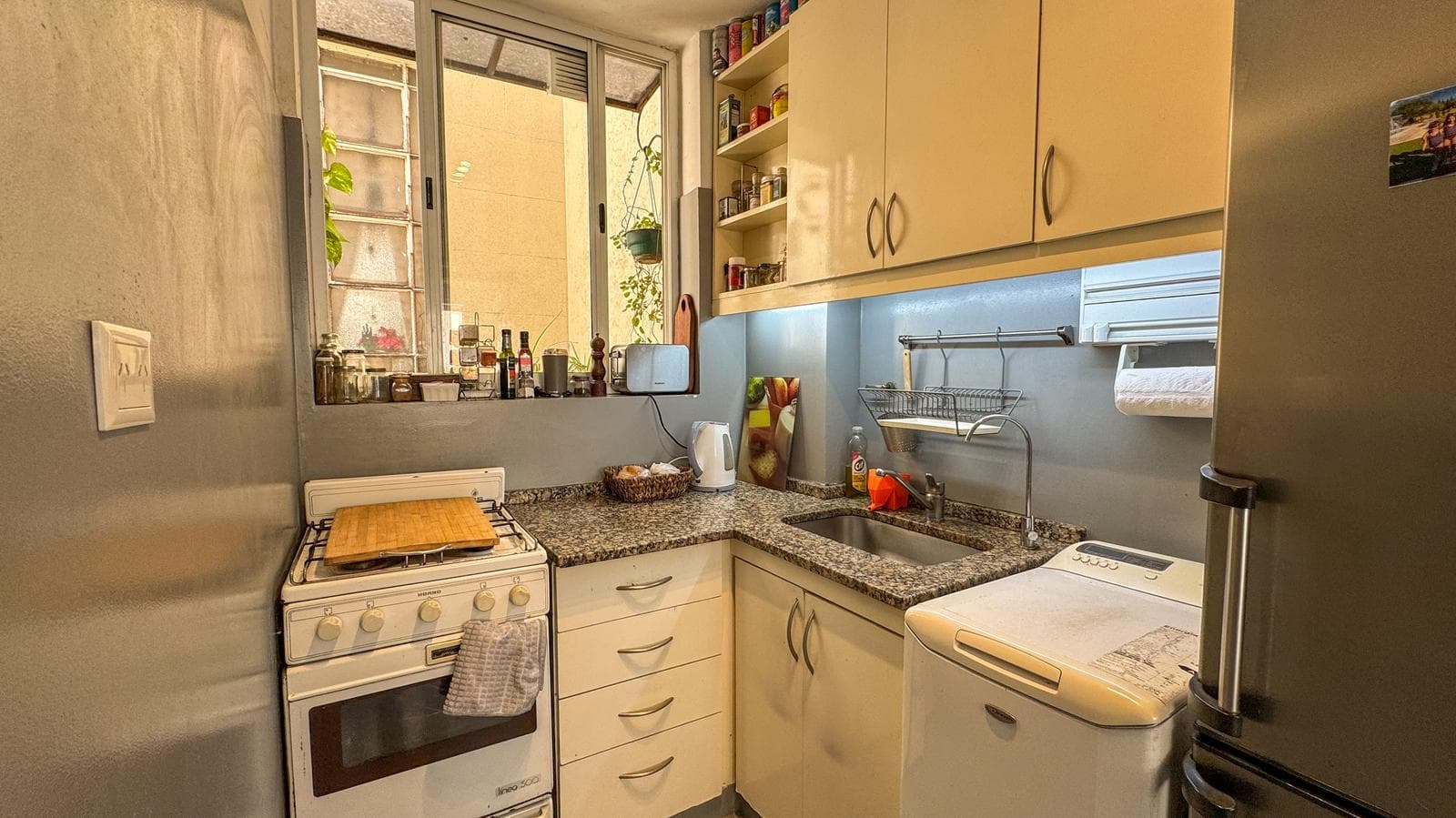 Great Deal! 3 1/2-room apartment in Almagro