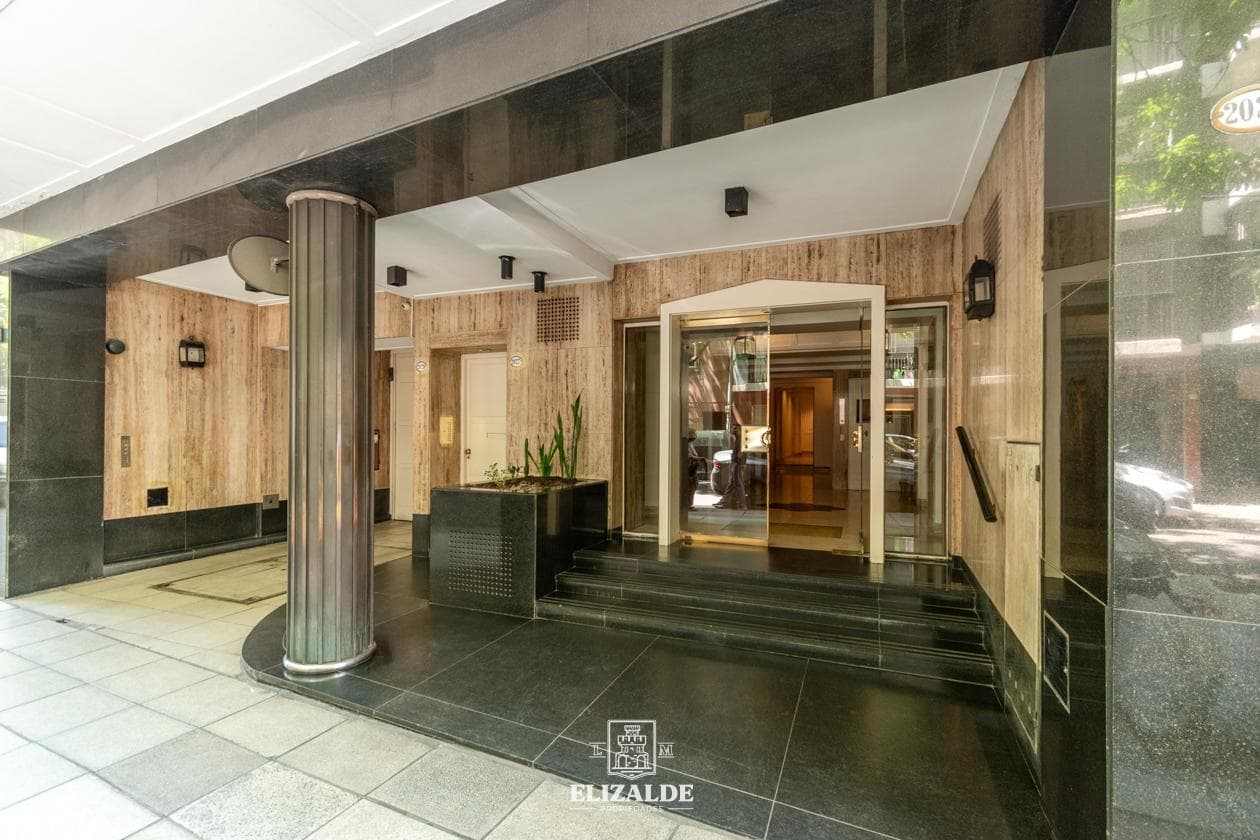 Rodriguez Peña and Posadas - 2nd Floor - Financing Available - Recoleta - For Sale
