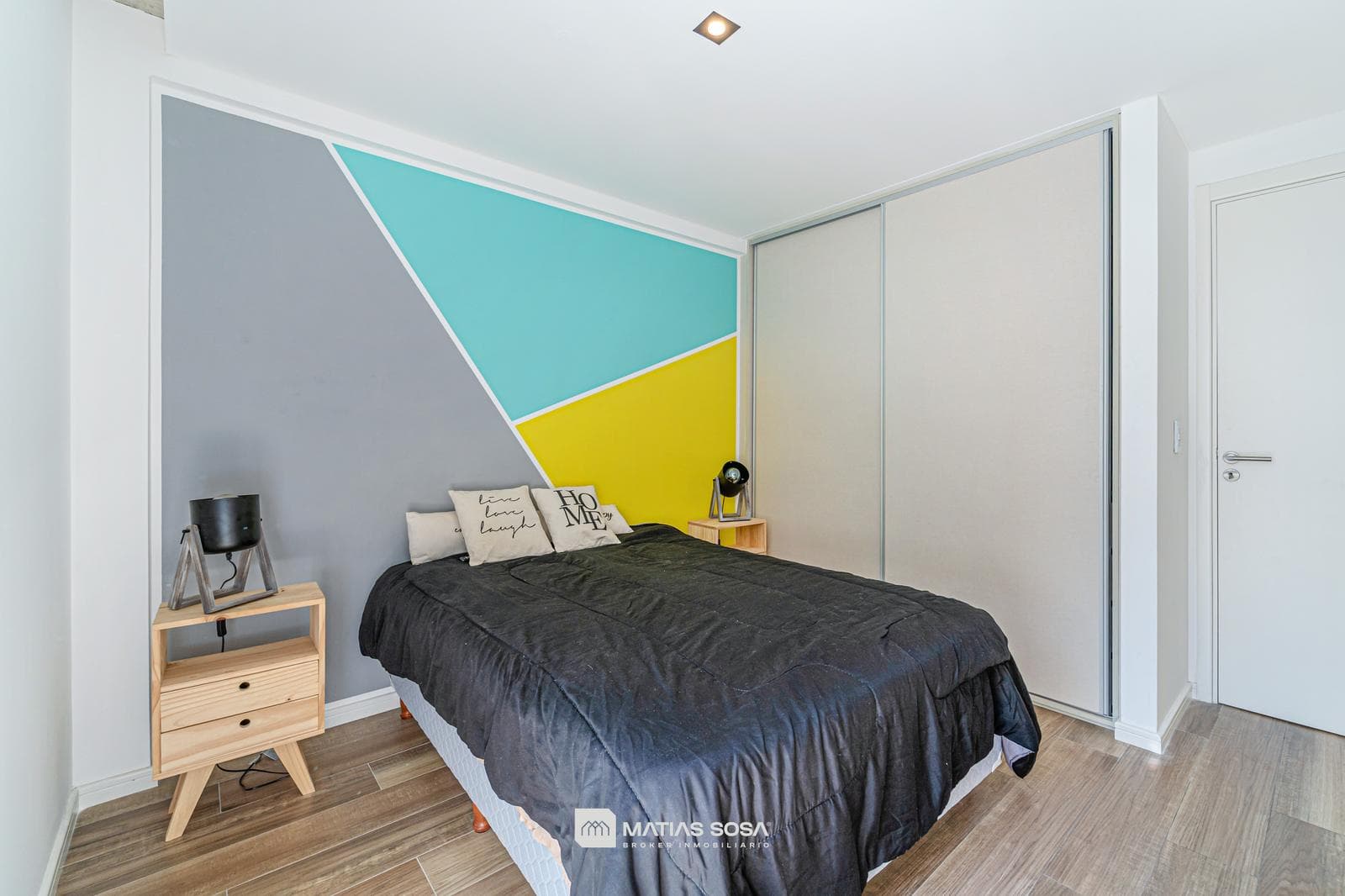 Venta - Departamento 2 ambientes - Balcon - Patio - Plaza Mitre