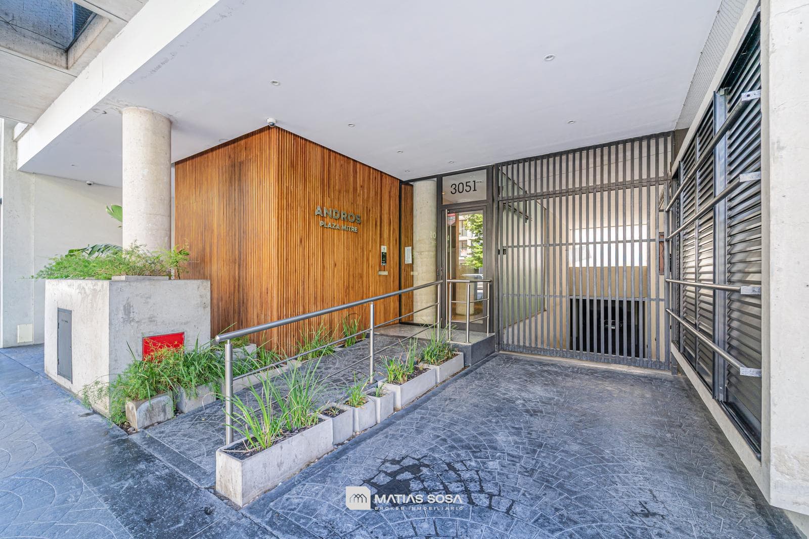 Venta - Departamento 2 ambientes - Balcon - Patio - Plaza Mitre