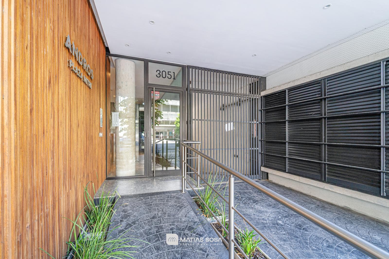 Venta - Departamento 2 ambientes - Balcon - Patio - Plaza Mitre