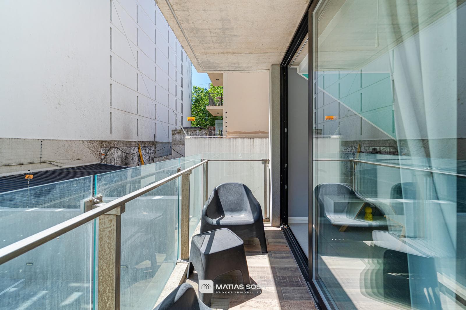 Venta - Departamento 2 ambientes - Balcon - Patio - Plaza Mitre