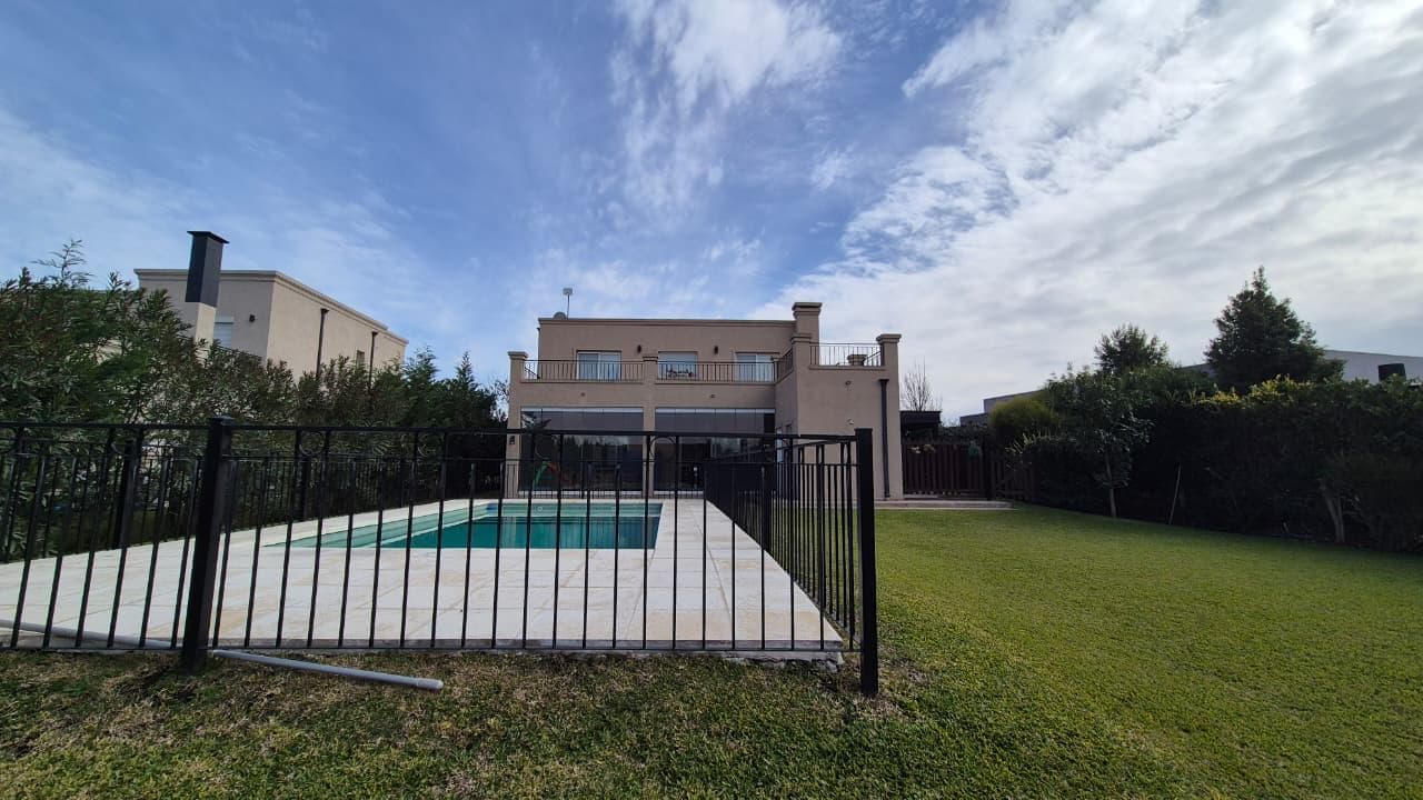 House in San Matias