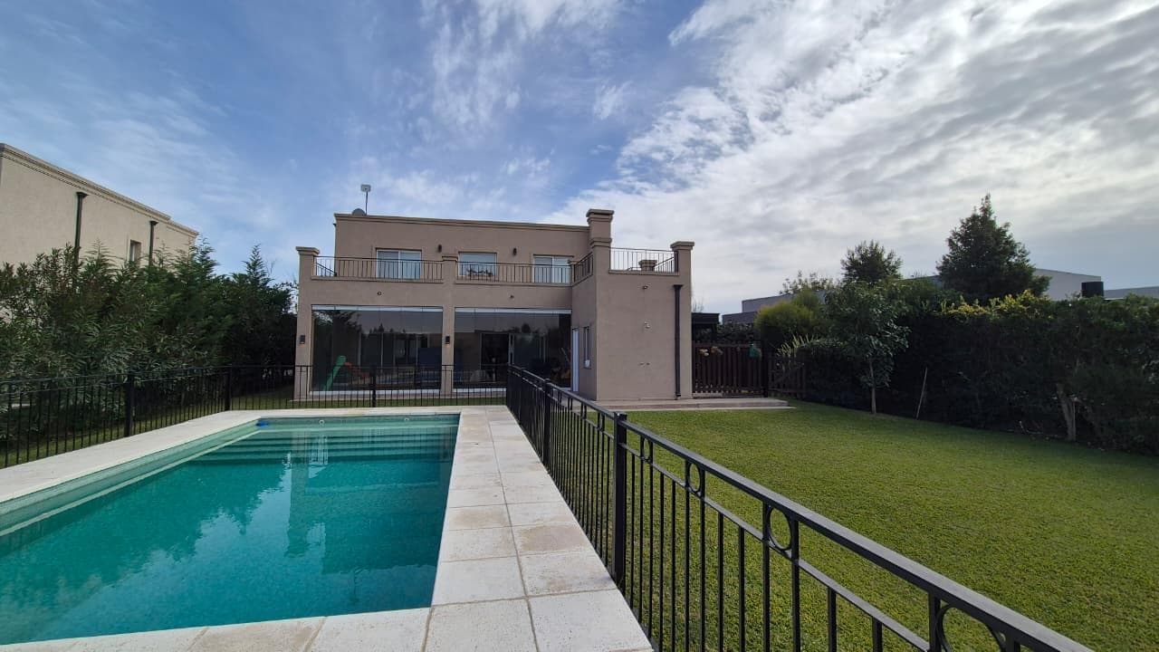 House in San Matias
