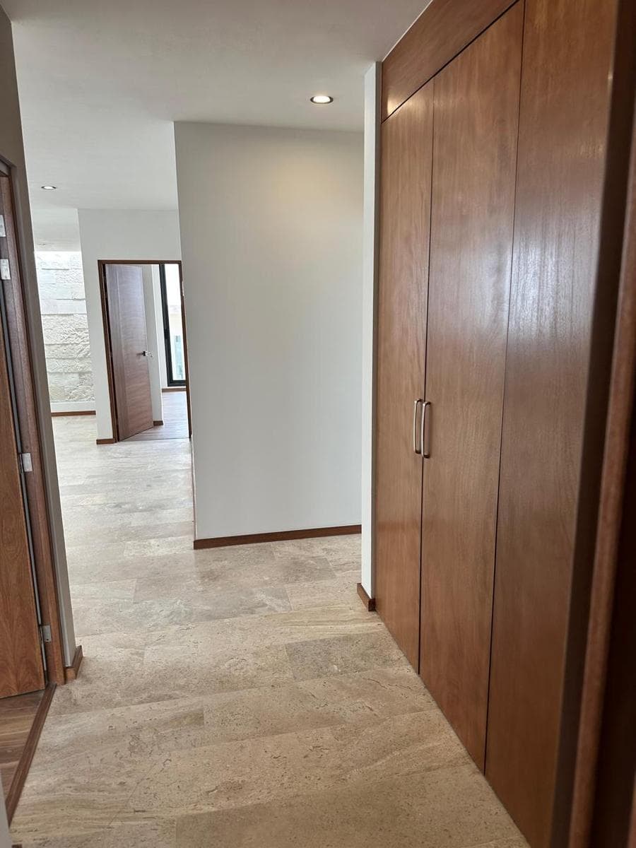 HOUSE FOR SALE IN SIERRA AZUL