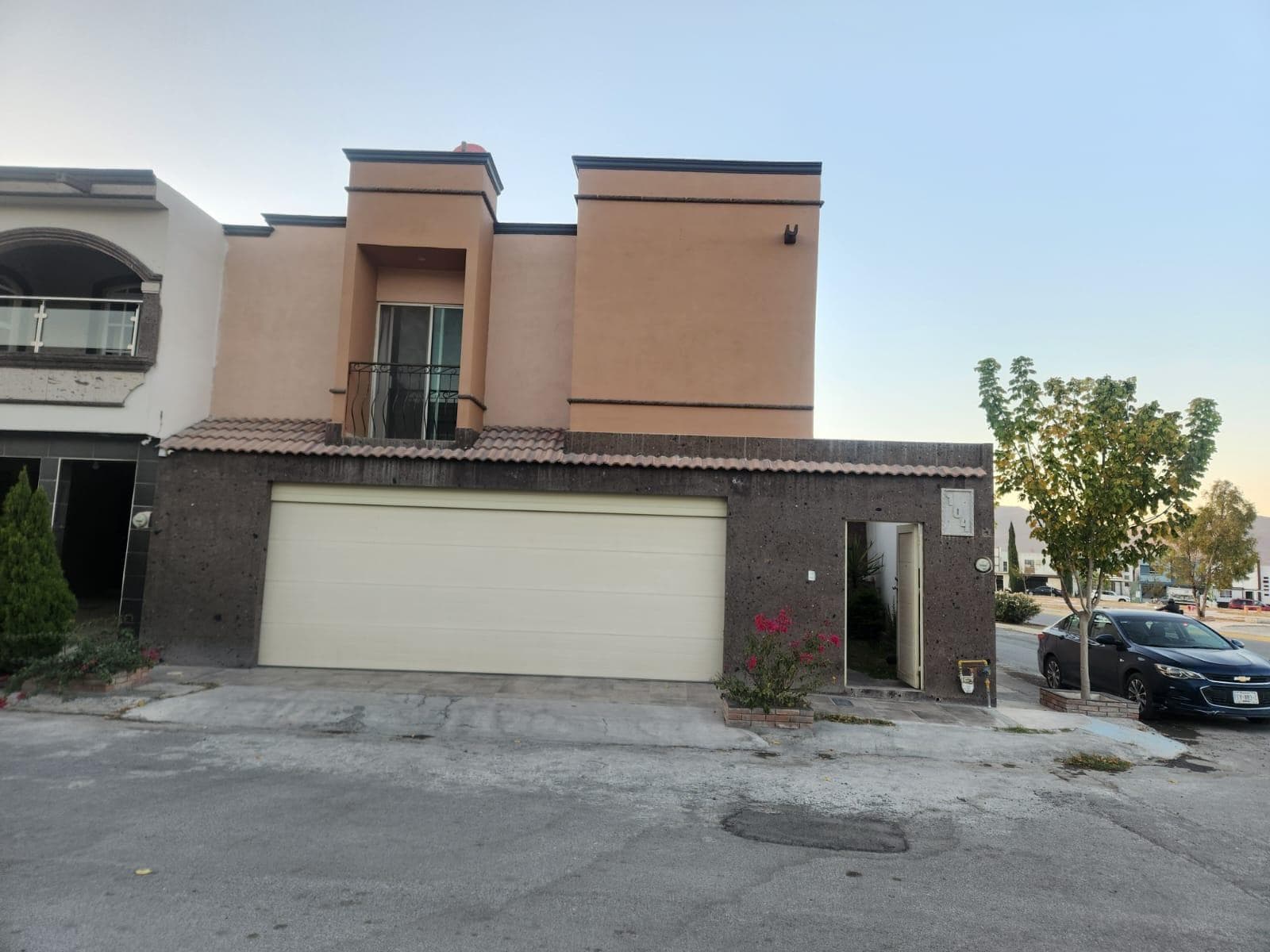 House in the San José Residential Complex
