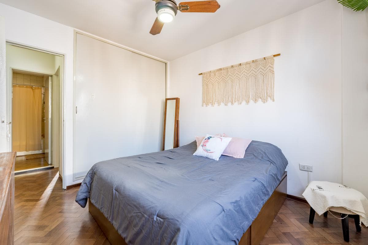 FOR SALE | TRADE - 3-bedroom apartment with a balcony facing the rear of the building - Martin, Rosario.
