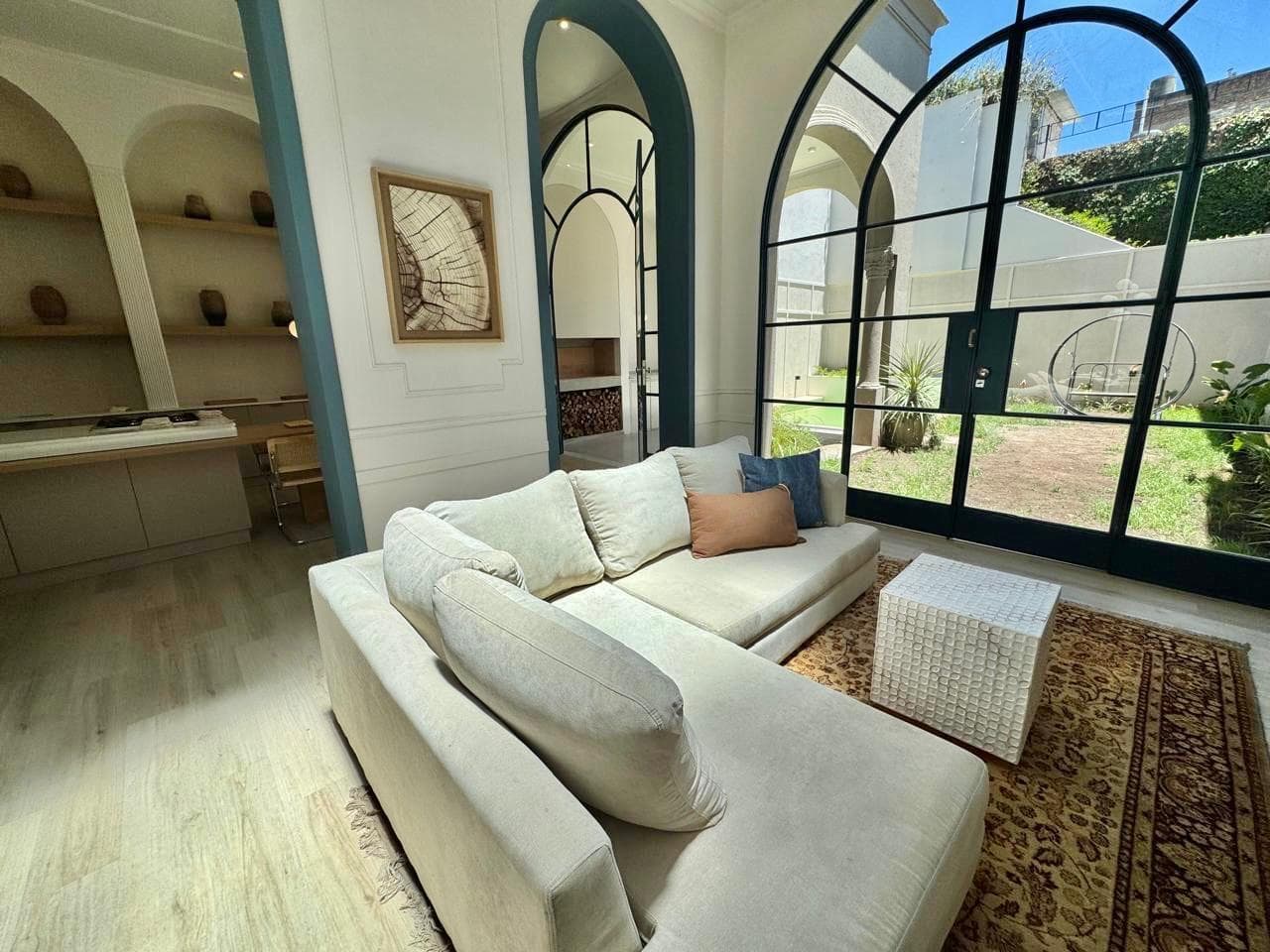 FOR SALE/EXCHANGE: 4-bedroom house with barbecue area, pool, and garage. Abasto neighborhood, Rosario
