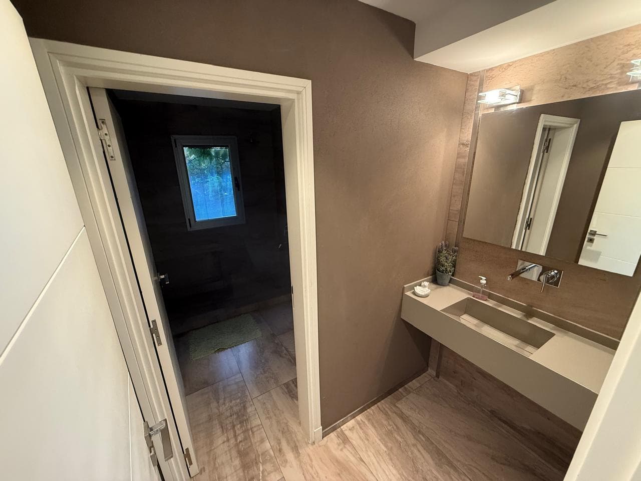 4-ROOM HOUSE FOR SALE WITH A POOL IN THE DORREGO NEIGHBORHOOD OF QUILMES