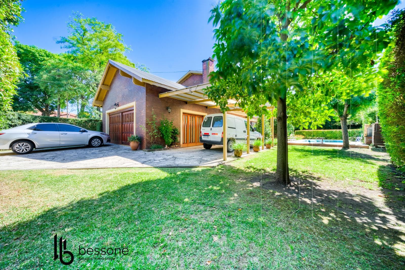 Modern-Style Villa with Pool and Barbecue Area, 5 Rooms, Pinos de Anchorena