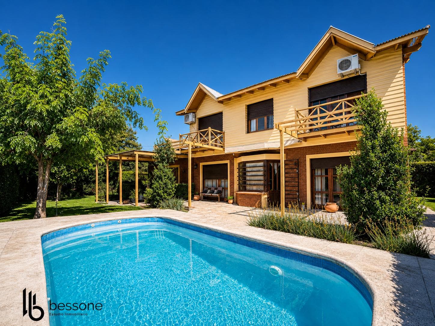 Modern-Style Villa with Pool and Barbecue Area, 5 Rooms, Pinos de Anchorena