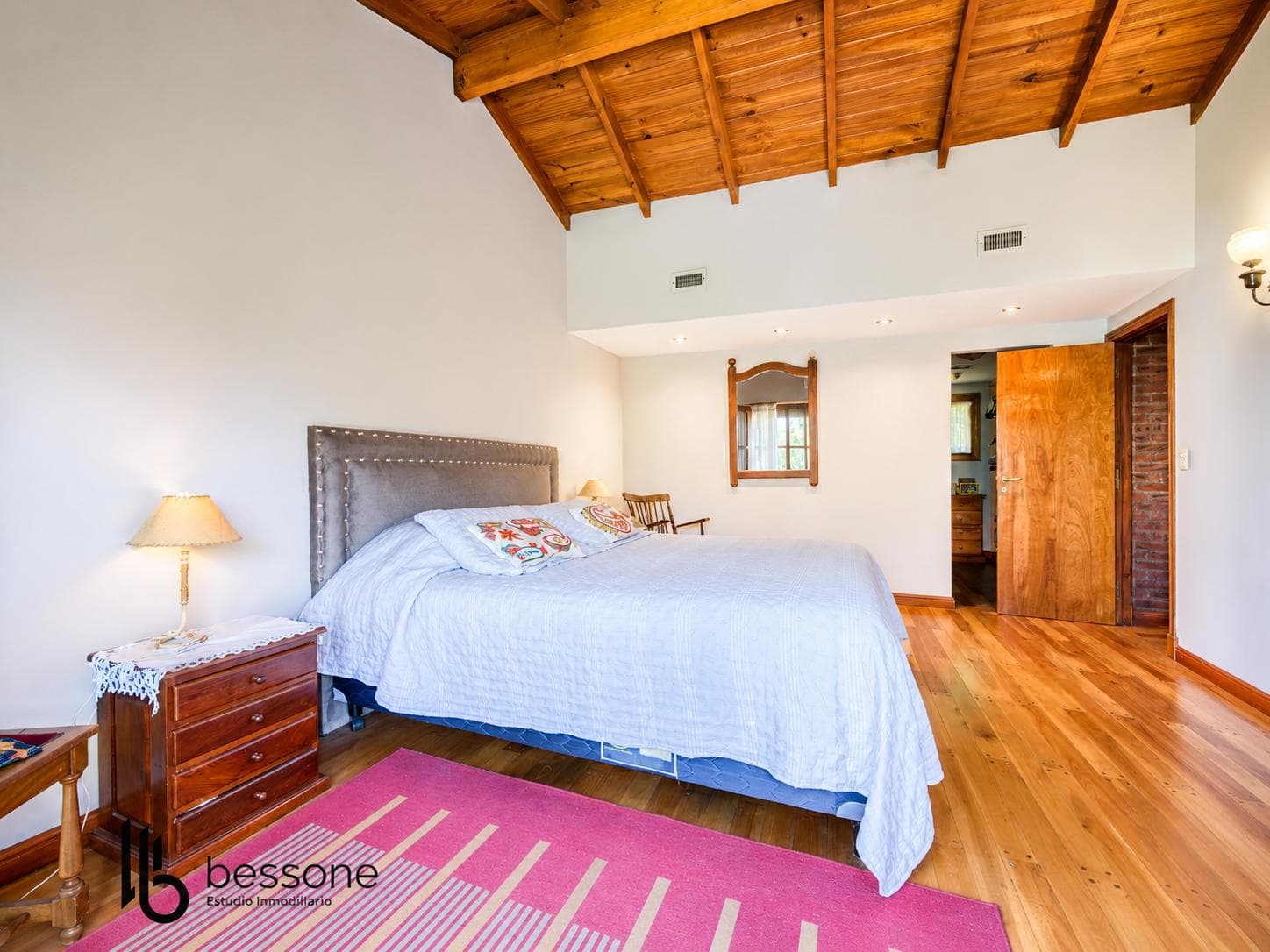 Modern-Style Villa with Pool and Barbecue Area, 5 Rooms, Pinos de Anchorena
