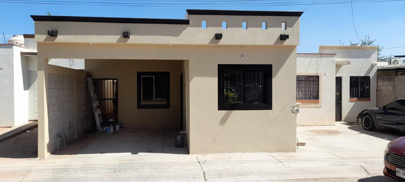 House for Sale in the Los Arroyos Neighborhood