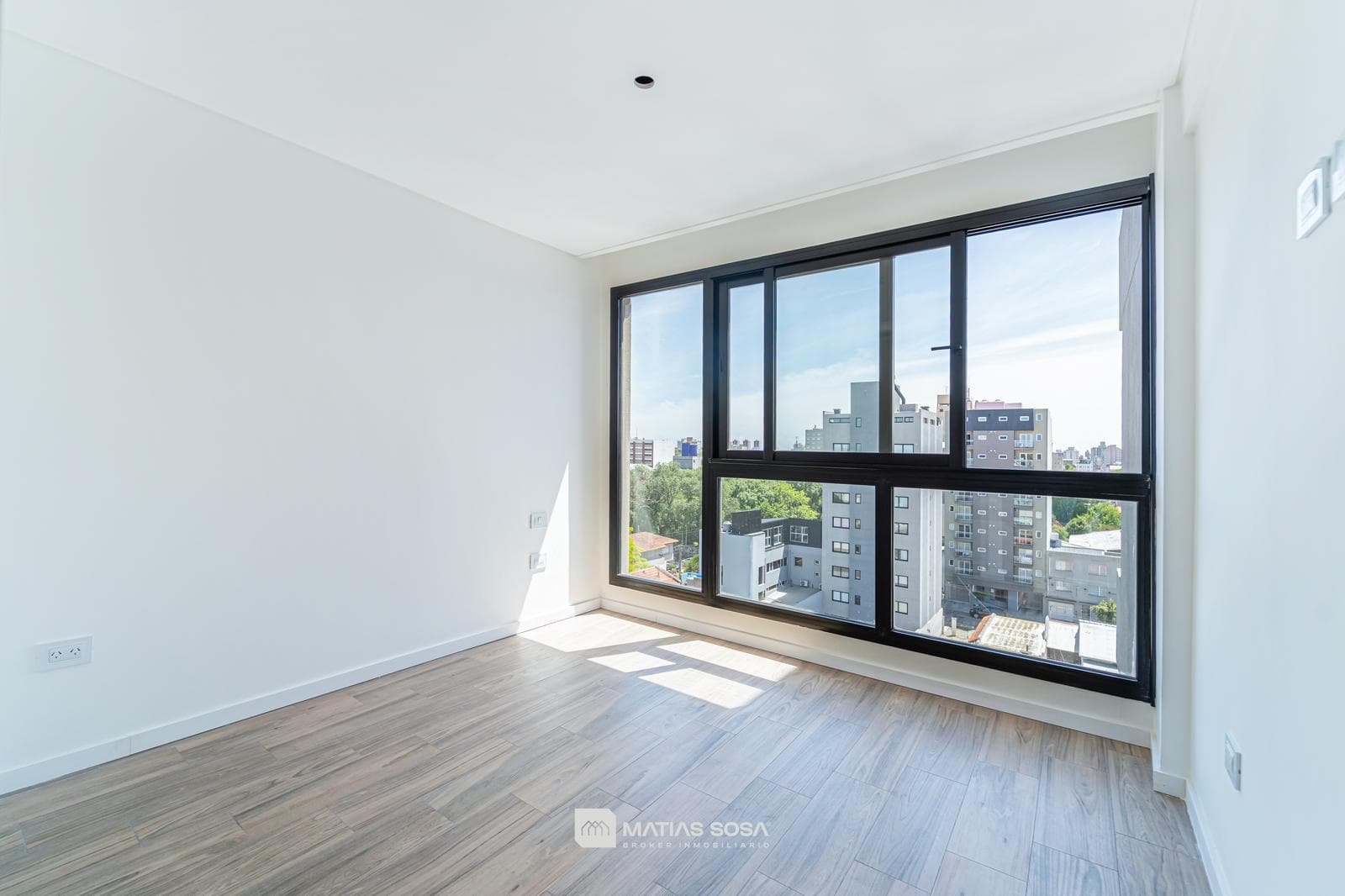Venta - Departamento a estrenar 2 ambientes al frente con balcón. - Zona San José