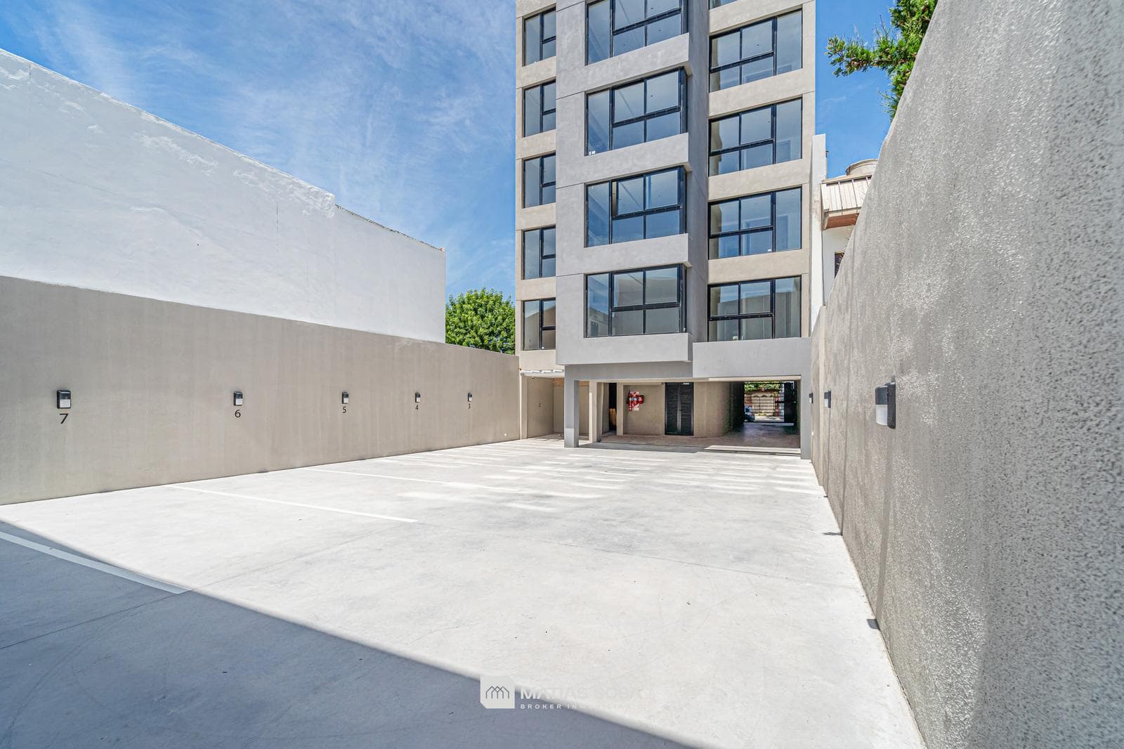 Venta - Departamento a estrenar 2 ambientes al frente con balcón. - Zona San José