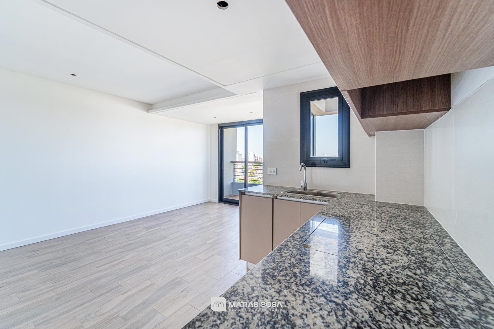 Venta - Departamento a estrenar 2 ambientes al frente con balcón. - Zona San José
