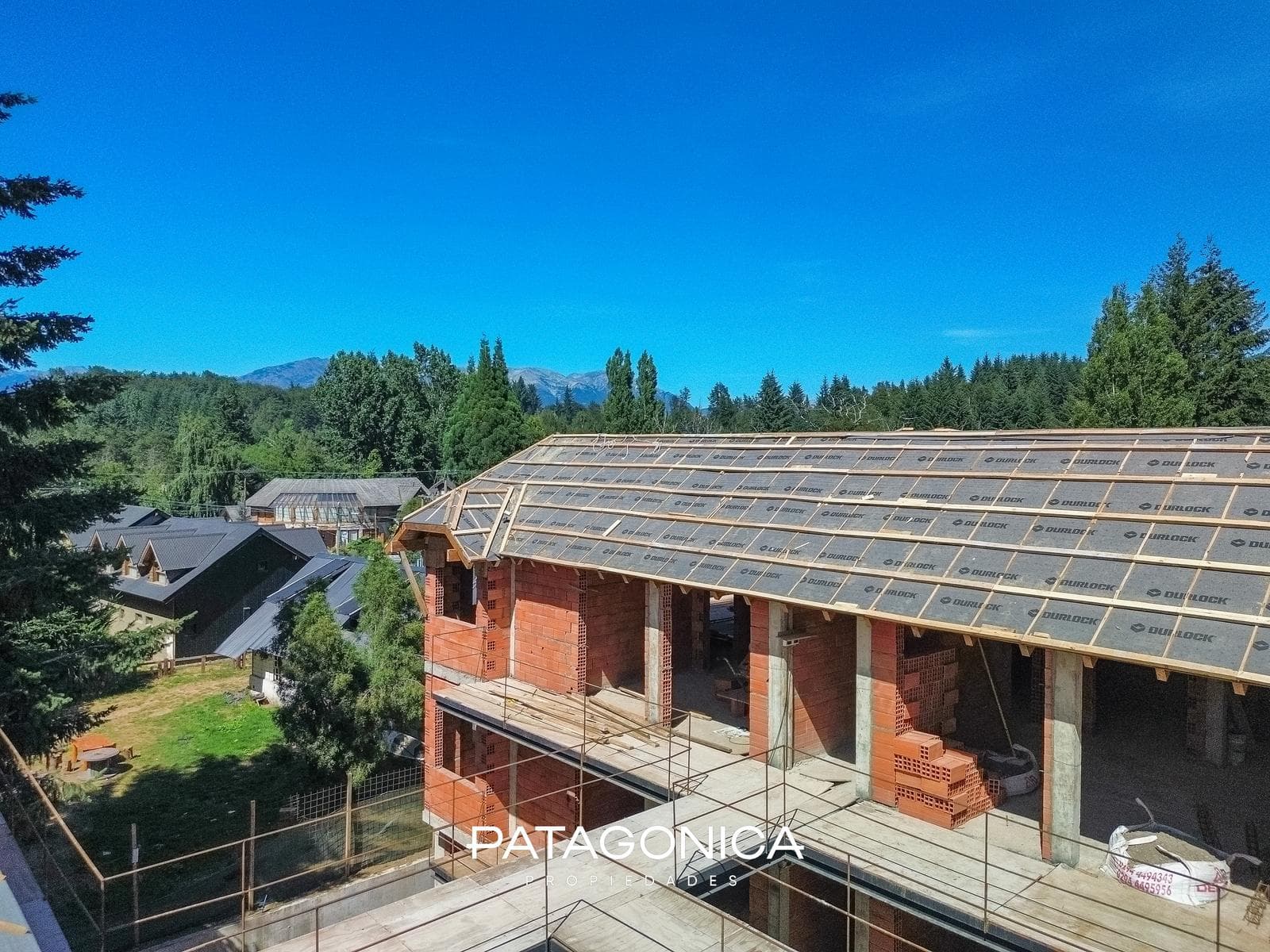 FOR SALE: 56-square-meter 1-bedroom apartment on the first floor in Domo II, Villa La Angostura