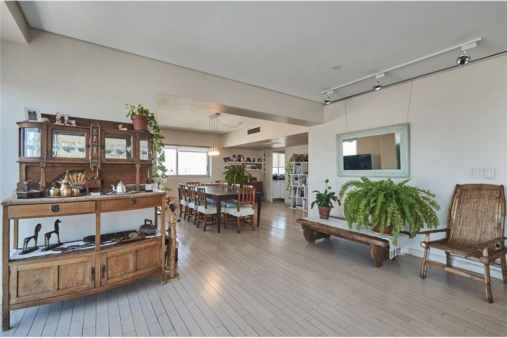 For Sale: High-Floor Apartment in Palermo Soho