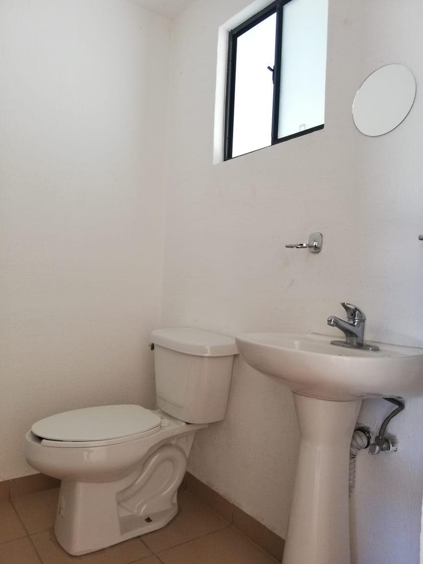 HOUSE FOR RENT IN RINCONES DEL MARQUES
