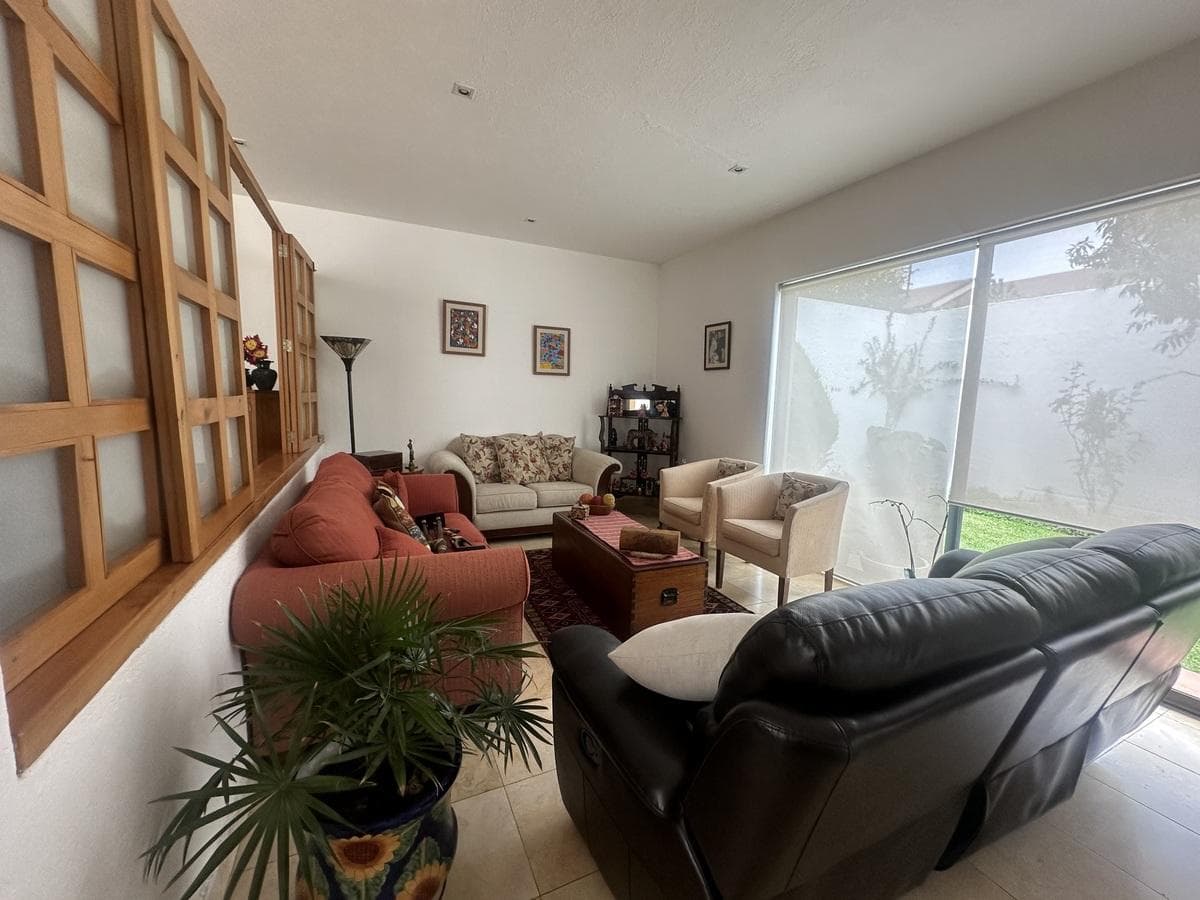 HOUSE FOR SALE IN A CONDOMINIUM IN RANCHO SANTA FE, LA LOMA